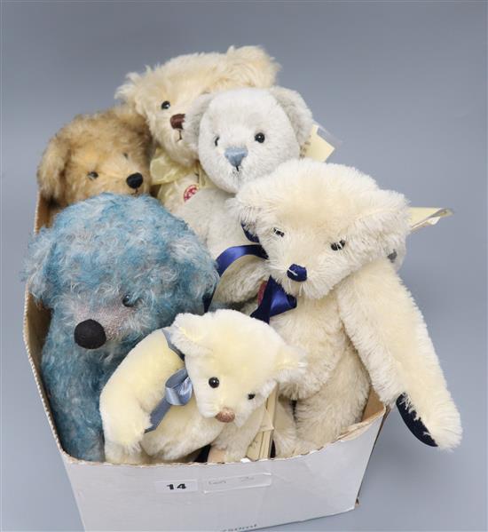 Six Deans collectors bears